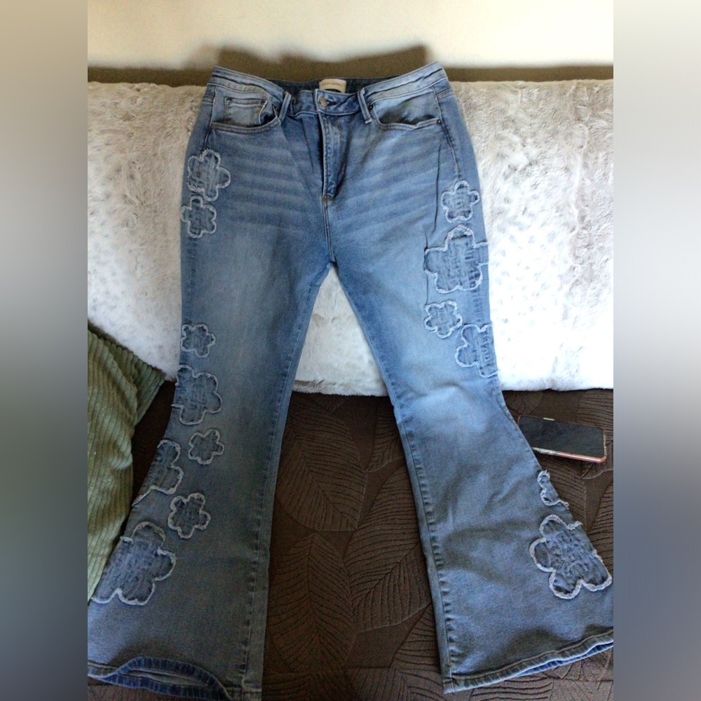 Driftwood Farrah Flare jeans